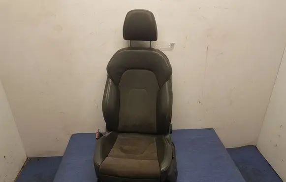 Audi A5 Sportback 8TA Front driver seat 