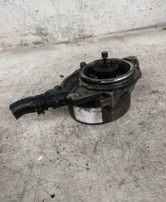Audi A6 S6 C6 4F Vacuum pump