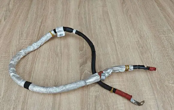 BMW 4 G22 G23 G24 G26 Positive cable (battery) 8476015