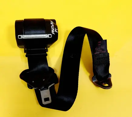 Peugeot Partner Rear seatbelt 044069
