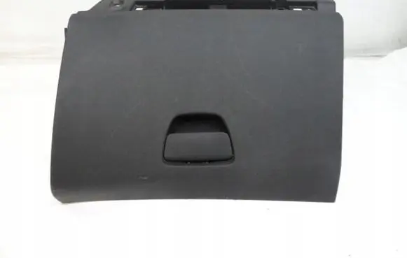 Peugeot 208 Glove box 9673811277