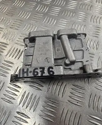 Audi A6 S6 C7 4G other engine part 059109122T