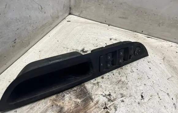 BMW 5 E60 E61 Electric window control switch 912211001