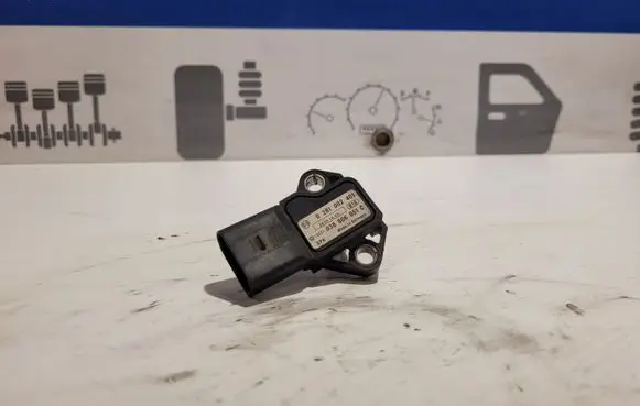 Audi A4 S4 B7 8E 8H Air pressure sensor 038906051C