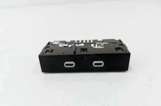 USB socket connector