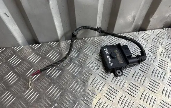 Glow plug pre-heat relay