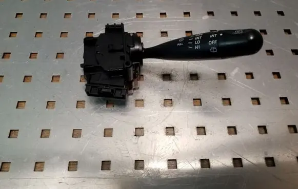 Toyota RAV 4 (XA20) Wiper control stalk