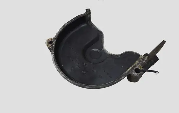 Volkswagen Golf VII Timing belt guard (cover) 04C109121C