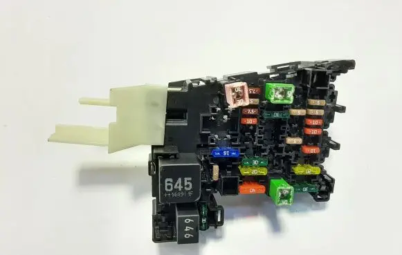 Skoda Octavia Mk3 (5E) Fuse module 5Q0937615C