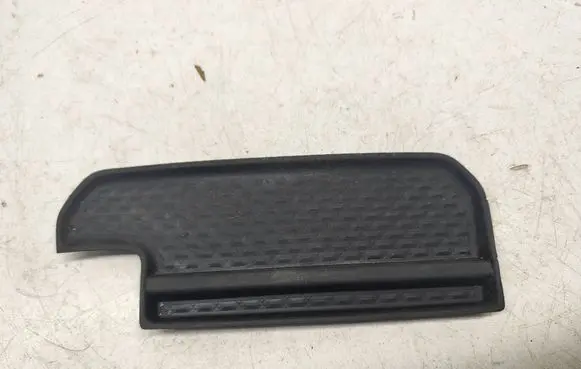 Dodge RAM Glove box pad 6MB15TRMAA 76720A01