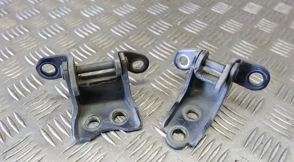 Front door hinge set