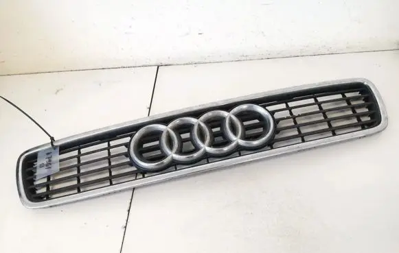 Audi A4 S4 B5 8D Front grill 8d0853651j