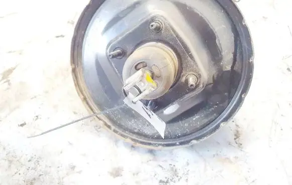 Mitsubishi Grandis Brake booster