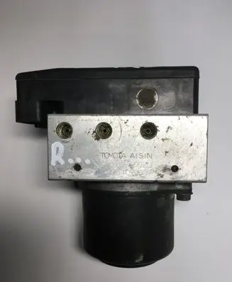 Toyota Land Cruiser (HDJ90) ABS Pump 4451060020 221611090509