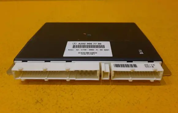 Mercedes-Benz GLE (W166 - C292) Air suspension control unit module (rear) A2929007700