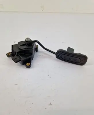 Nissan Note (E11) Accelerator throttle pedal