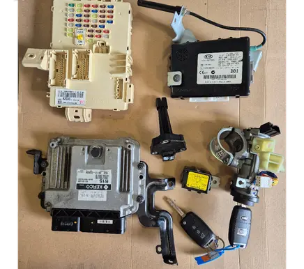 KIA Ceed Engine ECU kit and lock set 391102BRBK