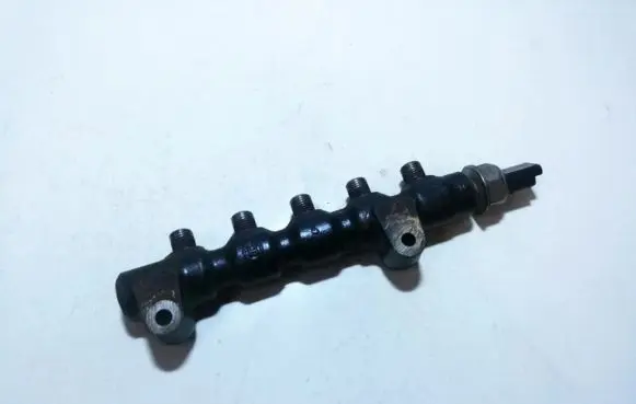 Ford Fiesta Fuel main line pipe 9654592680