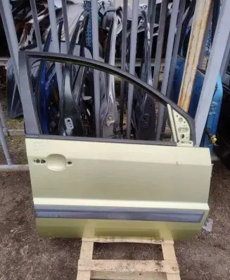 Ford Fusion Front door
