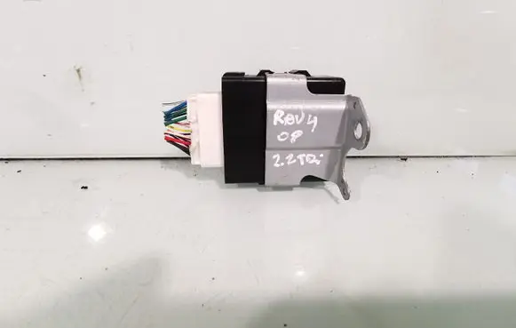 Toyota RAV 4 (XA30) Window wiper relay 8594042020 4230001000