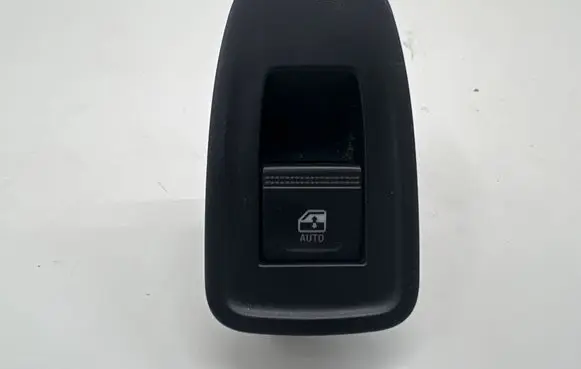 Renault Captur II Electric window control switch 254013877R
