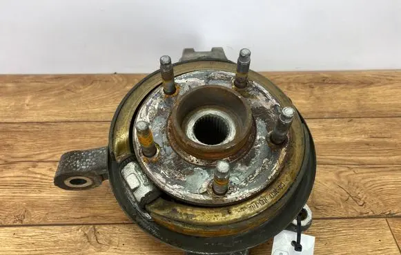Chevrolet Corvette C6 Rear wheel hub spindle/knuckle 15876589.pinya