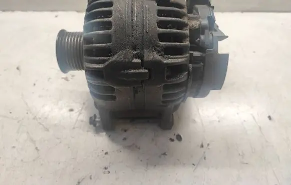 Renault Trafic II (X83) Generator/alternator 8200692868C 0124525133
