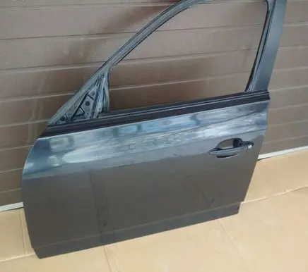 BMW X3 E83 Front door