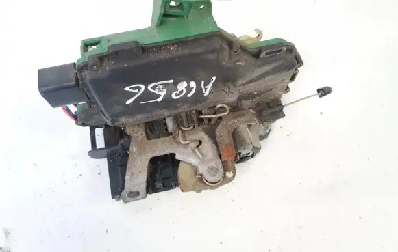 Skoda Octavia Mk1 (1U) Front door lock