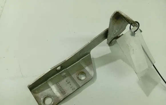 Mitsubishi Colt Engine bonnet/hood hinges MR959411