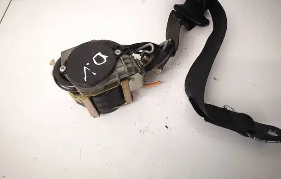 Citroen C4 I Front seatbelt 96527696XX