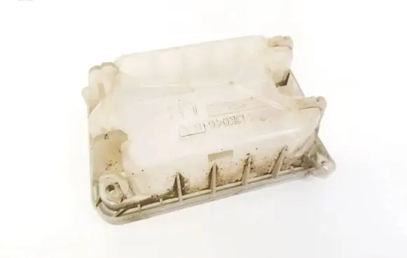 Skoda Octavia Mk2 (1Z) Headlight/headlamp dust cover 4SHX13K046BA 4SHX-13K046-BA