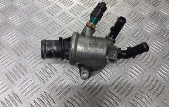 Opel Vectra C Thermostat housing 