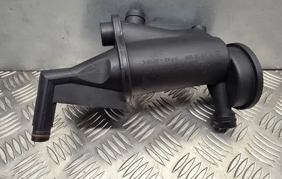 Porsche Boxster 986 Breather/breather pipe/hose 99610702351