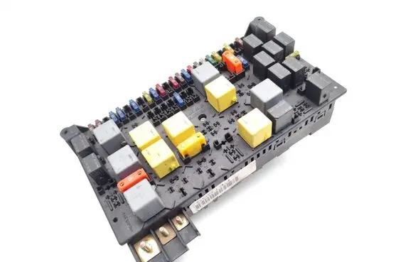 Mercedes-Benz ML W163 Fuse module 1635450205