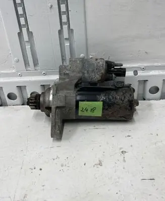 Volkswagen Golf VI Starter motor