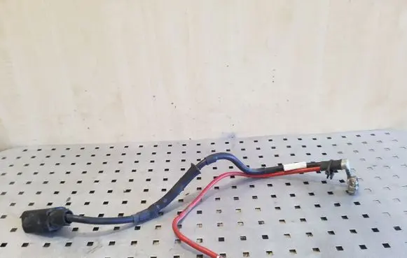 Volkswagen Caddy Positive cable (battery)