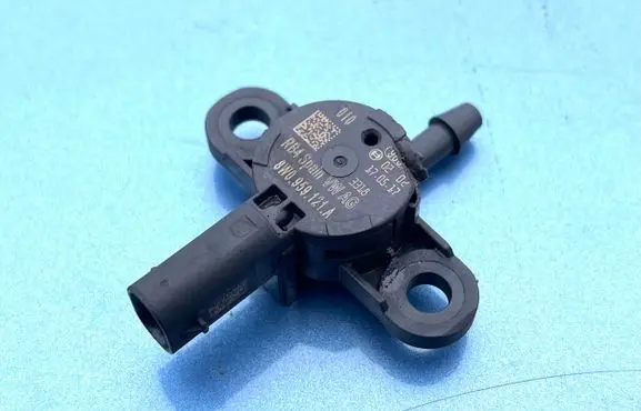 Audi A5 Airbag deployment crash/impact sensor 8W0959121A 8W0959121