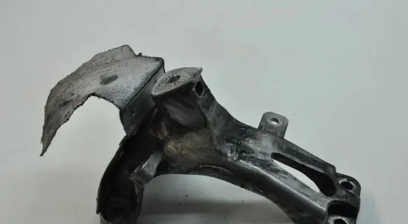 Audi A5 Sportback 8TA Engine mounting bracket 8K0199308BJ