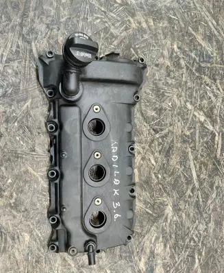 Cadillac STS Rocker cam cover 12591344