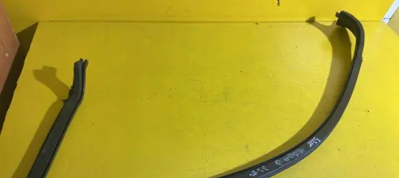 Volkswagen Scirocco Rubber seal loading door window/glass 