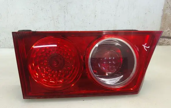 Tailgate rear/tail lights