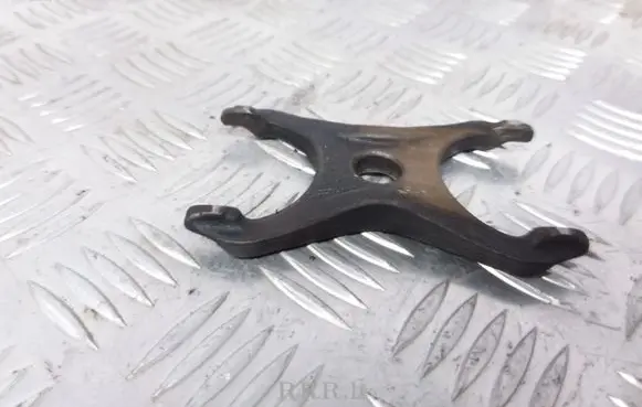 Mazda 6 Fuel Injector clamp holder