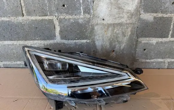 Seat Ibiza V (KJ) Headlight/headlamp 6F1941008F
