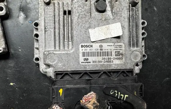 Hyundai ix35 Engine control unit/module 391992ABB3 0281031420 391992A9B3