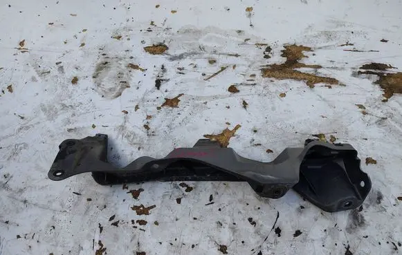 Renault Kangoo II Fender mounting bracket 