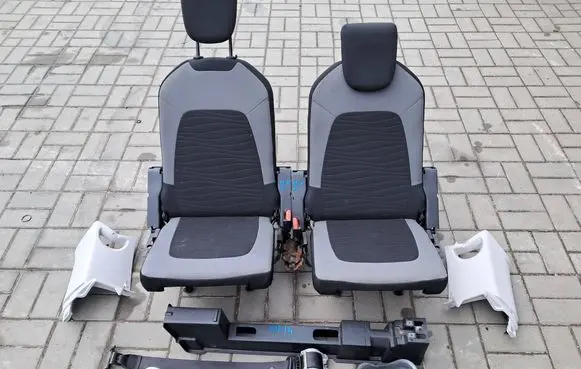 Citroen C4 Grand Picasso Third row seats