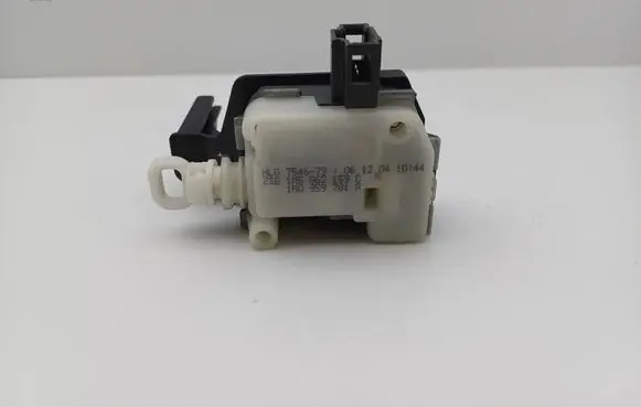 Seat Ibiza III (6L) Tailgate boot lock/latch motor 1M5862159C 1M0959781A