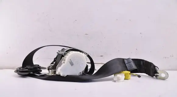 Volkswagen PASSAT B6 Front seatbelt 3C1857705F