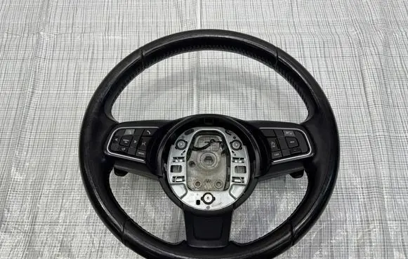 Jaguar F-Pace Steering wheel